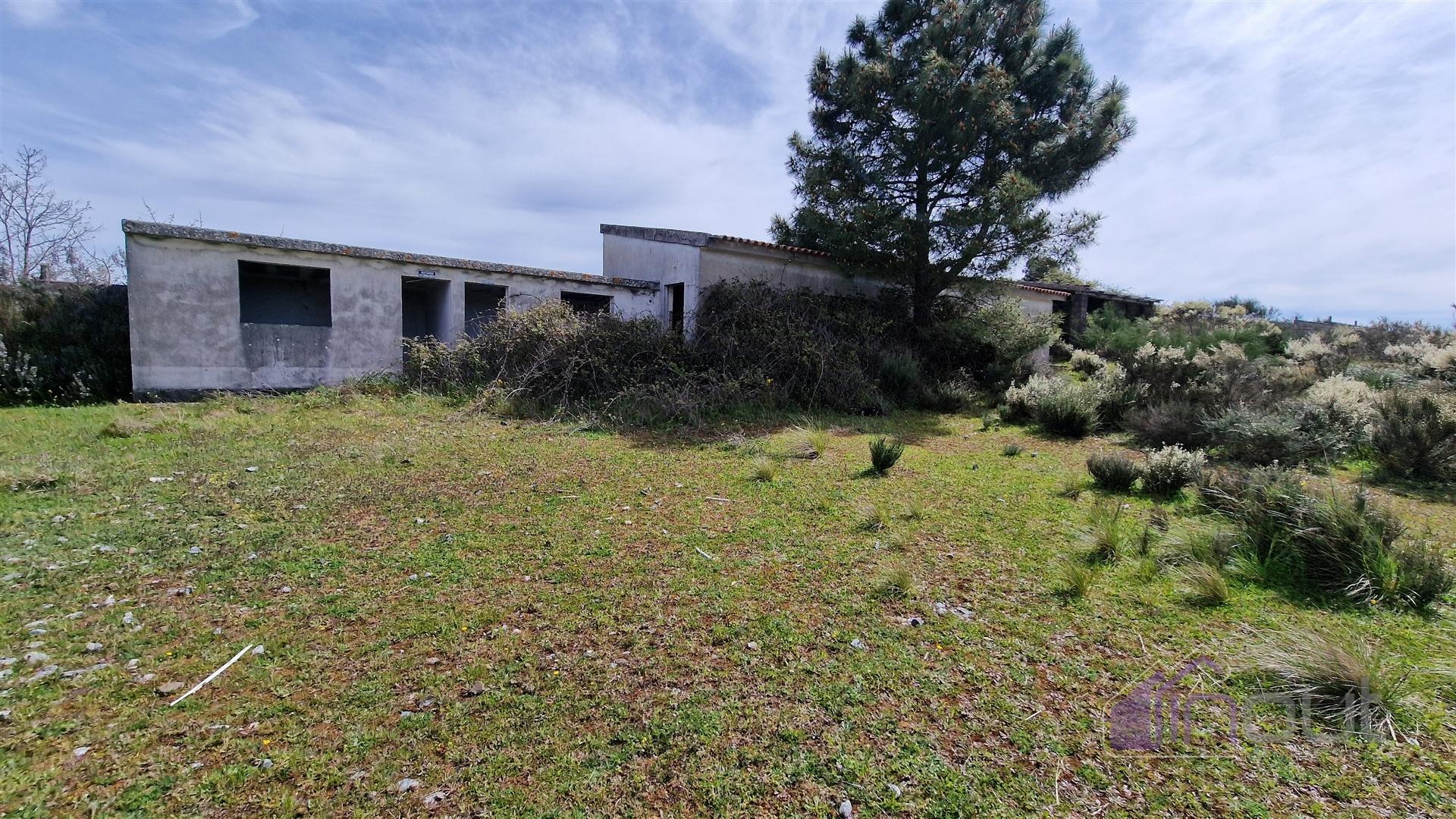 Terreno urbano/Quinta/Complexo industrial