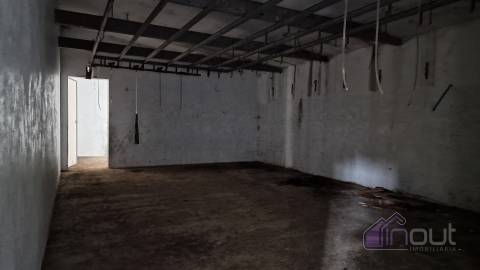 Terreno urbano/Quinta/Complexo industrial