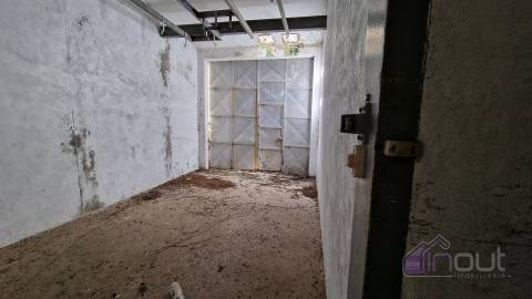 Terreno urbano/Quinta/Complexo industrial