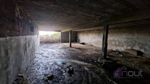 Terreno urbano/Quinta/Complexo industrial