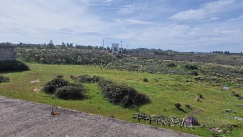 Terreno urbano/Quinta/Complexo industrial