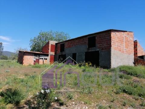 Terreno Rústico com 6.000m² — Excelente Localização, Potencial de Construção e Vista Aberta sobre a
