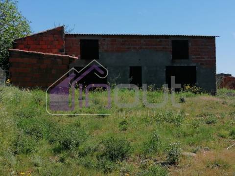 Terreno Rústico com 6.000m² — Excelente Localização, Potencial de Construção e Vista Aberta sobre a