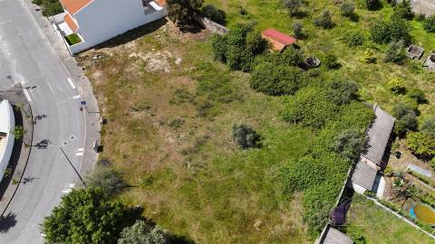 Terreno Urbano Castelo Branco com Furo Legalizado – Ideal para Construção