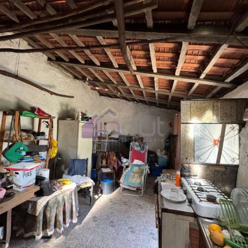 Quinta Rural com Recursos Naturais e Potencial Agrícola – A Apenas 200m da Fronteira com Espanha