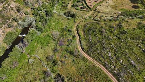 Terreno Rústico com 950 m² à Beira do Rio Ocreza – Casalinho, Montes da Senhora, Proença-a-Nova