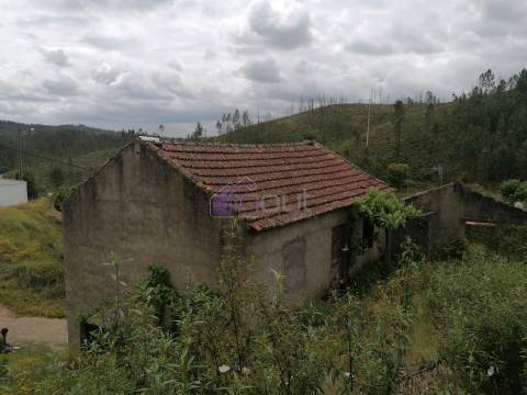 Casa de Aldeia Encantadora Junto ao Rio – Refúgio na Serra a 25km da Cidade