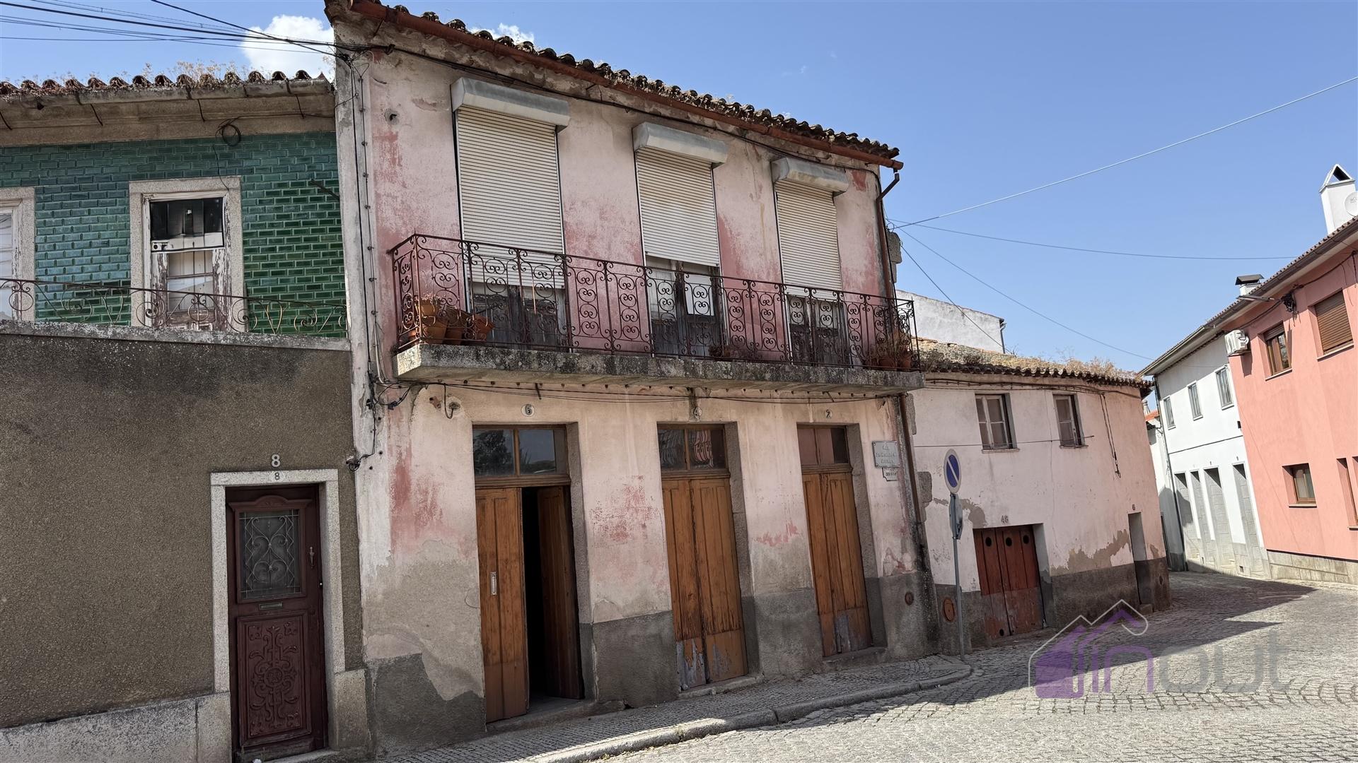 Moradia em Banda  Venda em Pinhel,Pinhel