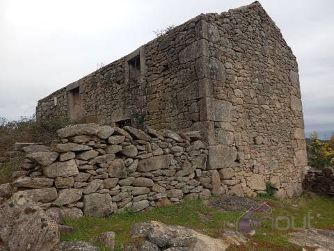 Quinta do Sobreiro – 26 Hectares de História, Natureza e Potencial no Coração da Beira Interior