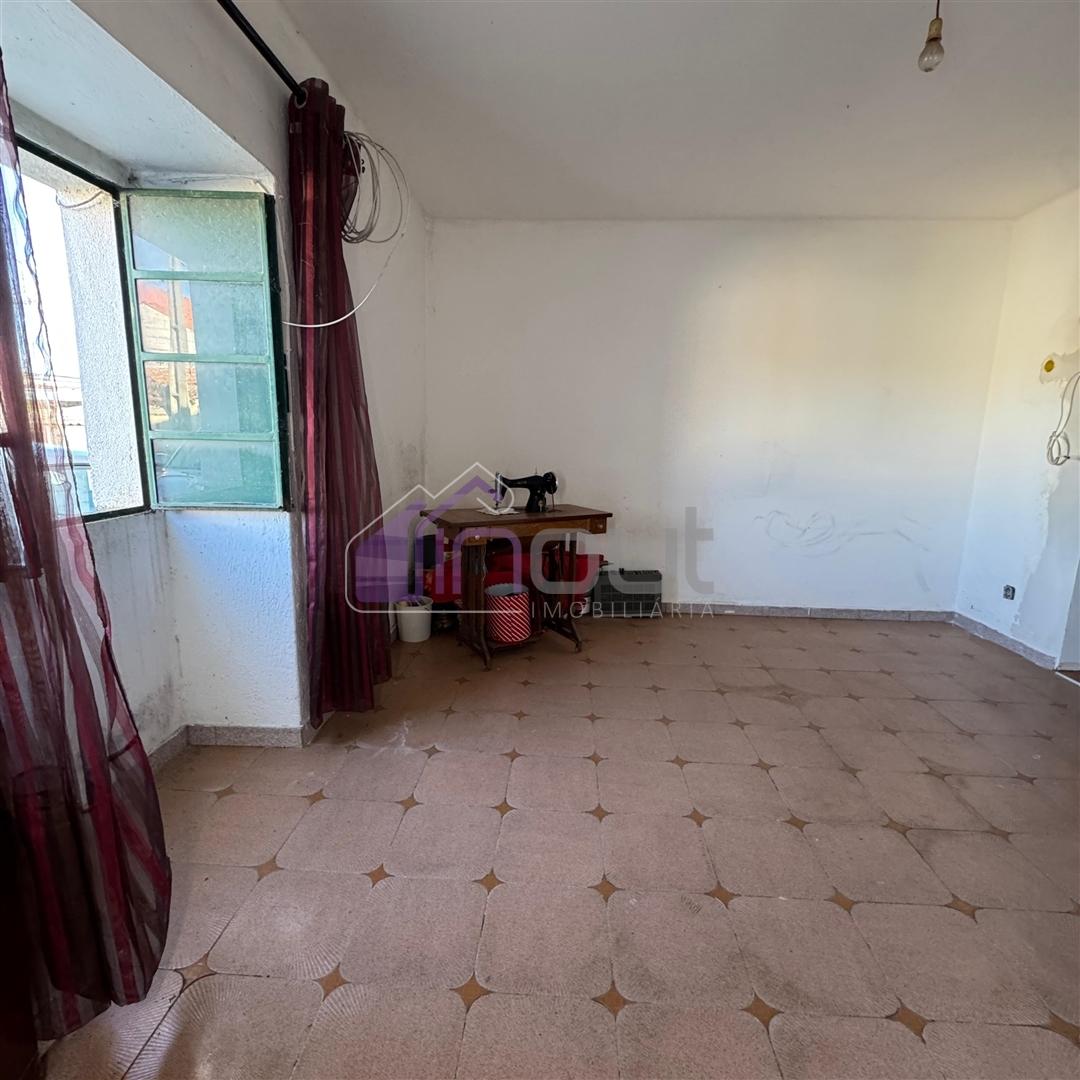 Moradia T3 em Escalos de Baixo / Mata – Castelo Branco | Excelente Oportunidade no Interior, Pronta