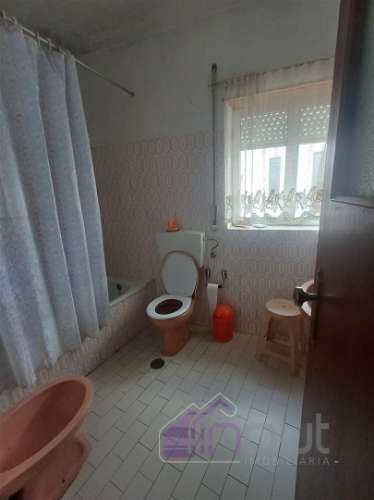 Moradia T3 Venda em Cernache do Bonjardim, Nesperal e Palhais,Sertã