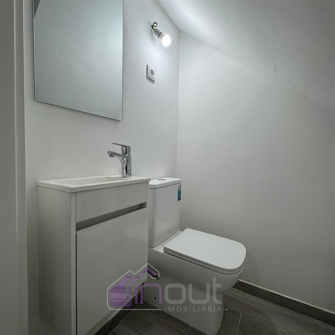 Moradia T1 Renovada no Centro da Aldeia