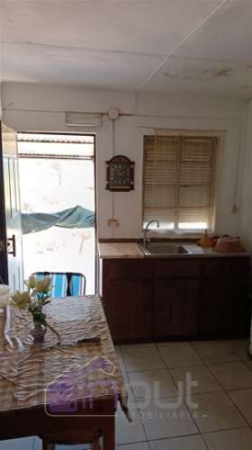 🏡 Moradia para Remodelar em Vale Ferradas – Excelente Oportunidade