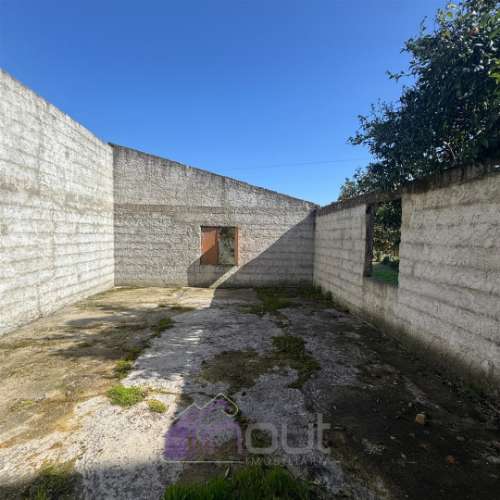 Moradia T4 na Soalheira – Versatilidade, Espaço e Potencial num Só Investimento