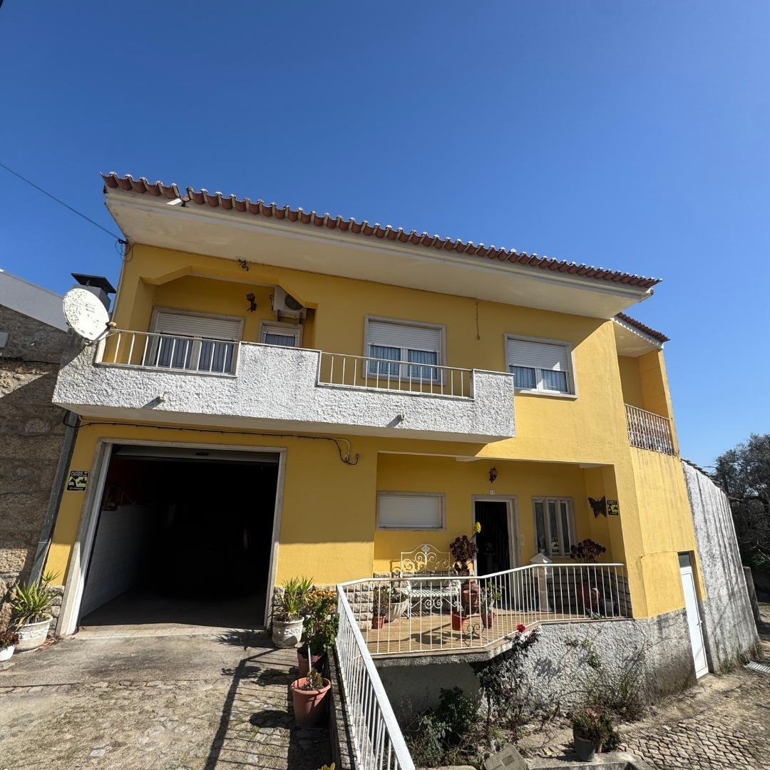 Moradia T4 na Soalheira – Versatilidade, Espaço e Potencial num Só Investimento