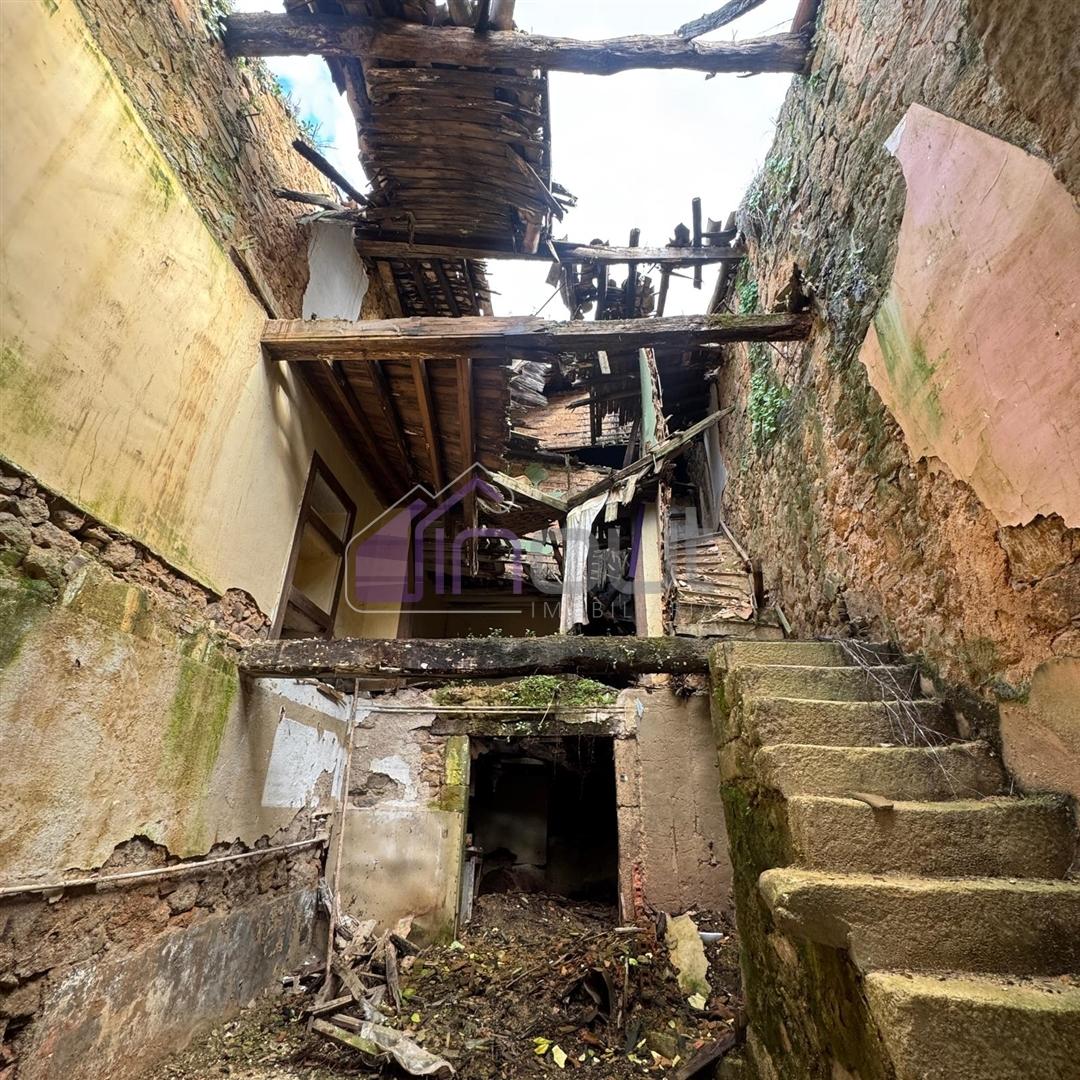 Ruína com Grande Potencial em Penamacor – Oportunidade Única para Criar a Casa dos Seus Sonhos