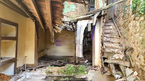 Ruína com Grande Potencial em Penamacor – Oportunidade Única para Criar a Casa dos Seus Sonhos