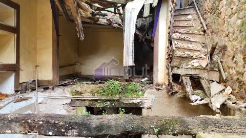Ruína com Grande Potencial em Penamacor – Oportunidade Única para Criar a Casa dos Seus Sonhos