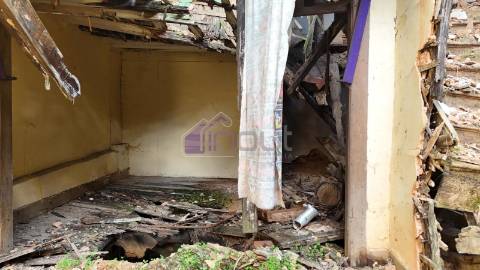 Ruína com Grande Potencial em Penamacor – Oportunidade Única para Criar a Casa dos Seus Sonhos