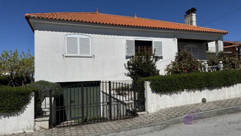 Moradia T3 Venda em Pinhel,Pinhel