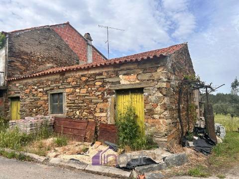 Moradia T1 Venda em Sarzedas,Castelo Branco