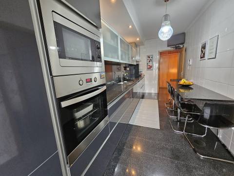 Apartamento T3 Venda em São Mamede de Infesta e Senhora da Hora,Matosinhos