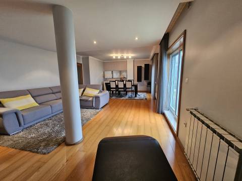 Apartamento T3 Venda em São Mamede de Infesta e Senhora da Hora,Matosinhos