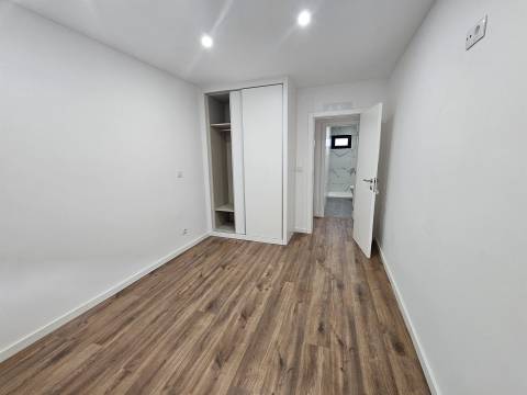 Andar Moradia T2 Venda em São Mamede de Infesta e Senhora da Hora,Matosinhos