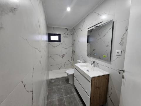 Andar Moradia T2 Venda em São Mamede de Infesta e Senhora da Hora,Matosinhos