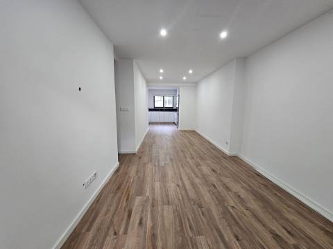 Andar Moradia T2 Venda em São Mamede de Infesta e Senhora da Hora,Matosinhos