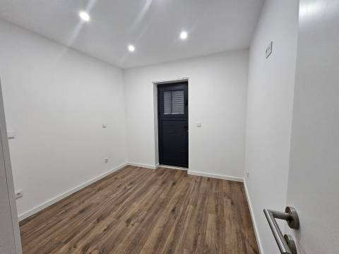 Andar Moradia T2 Venda em São Mamede de Infesta e Senhora da Hora,Matosinhos