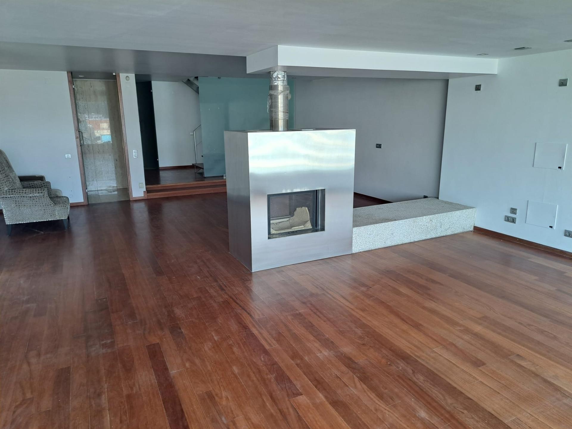 Moradia T3 Venda em São João da Madeira,São João da Madeira