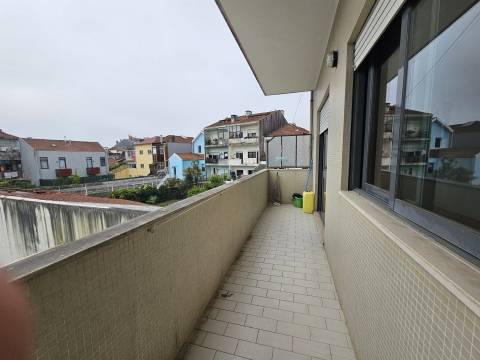 Apartamento T1 Arrendamento em Paranhos,Porto