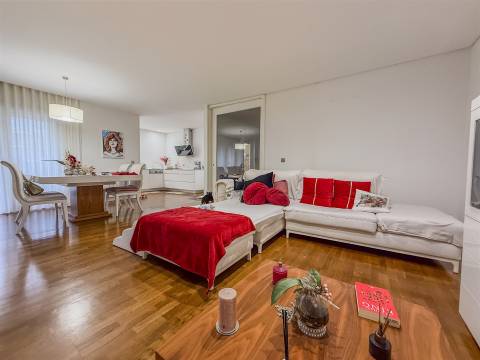 Apartamento T3 Venda em São Mamede de Infesta e Senhora da Hora,Matosinhos