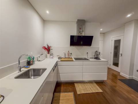 Apartamento T3 Venda em São Mamede de Infesta e Senhora da Hora,Matosinhos