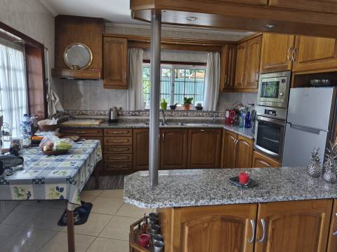 Moradia T4 Venda em Oliveira de Azeméis, Santiago de Riba-Ul, Ul, Macinhata da Seixa e Madail,Oliveira de Azeméis