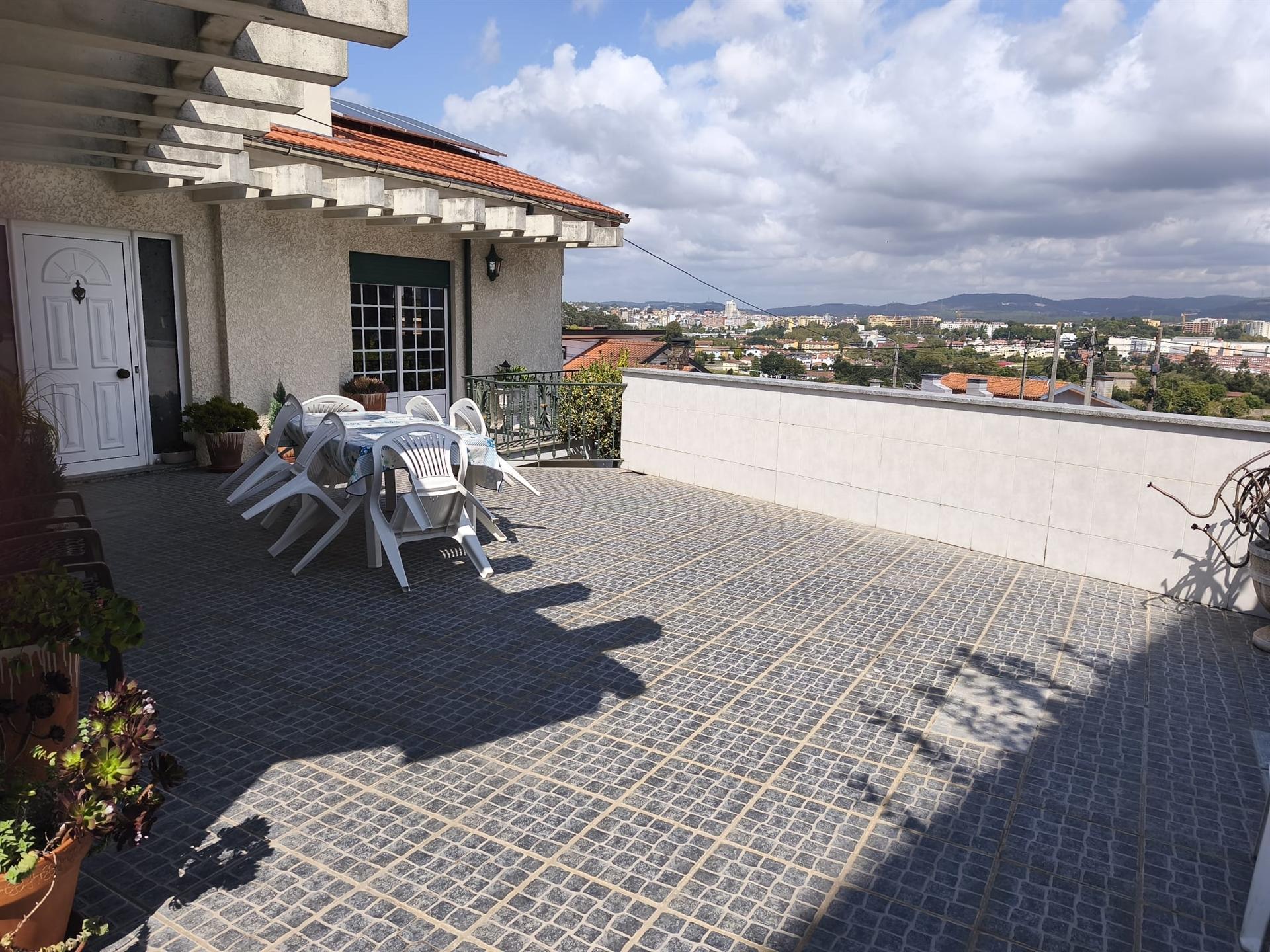 Moradia T4 Venda em Oliveira de Azeméis, Santiago de Riba-Ul, Ul, Macinhata da Seixa e Madail,Oliveira de Azeméis