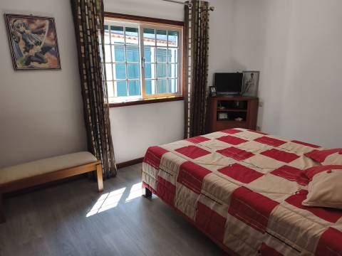 Moradia T4 Venda em Oliveira de Azeméis, Santiago de Riba-Ul, Ul, Macinhata da Seixa e Madail,Oliveira de Azeméis