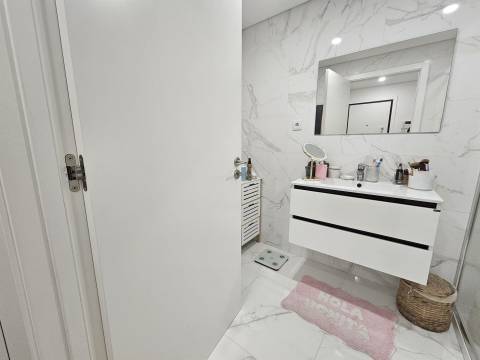 Apartamento T0 Venda em Matosinhos e Leça da Palmeira,Matosinhos