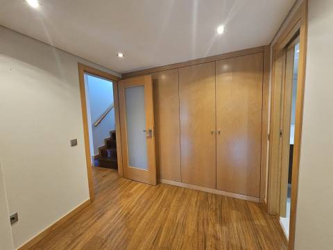 Apartamento T3 Venda em São Mamede de Infesta e Senhora da Hora,Matosinhos