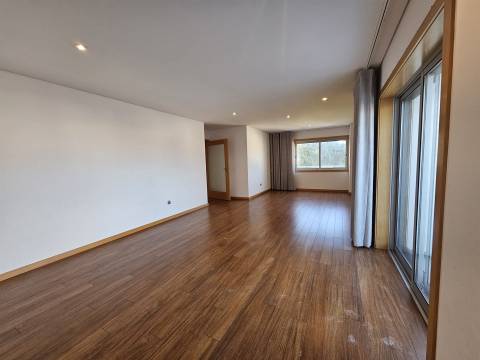 Apartamento T3 Venda em São Mamede de Infesta e Senhora da Hora,Matosinhos