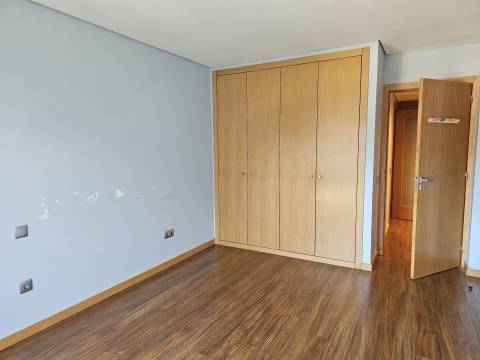 Apartamento T3 Venda em São Mamede de Infesta e Senhora da Hora,Matosinhos