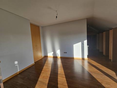 Apartamento T3 Venda em São Mamede de Infesta e Senhora da Hora,Matosinhos