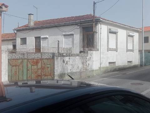 Moradia para Restaurar T6 Venda em Custóias, Leça do Balio e Guifões,Matosinhos