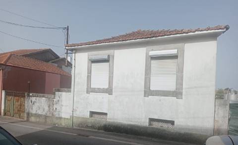 Moradia para Restaurar T6 Venda em Custóias, Leça do Balio e Guifões,Matosinhos