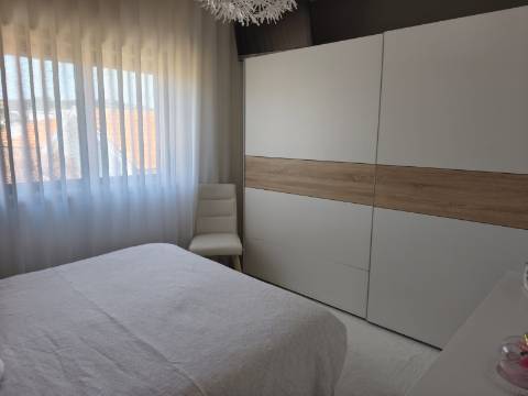 Apartamento T2+1 Venda em São Paio de Oleiros,Santa Maria da Feira