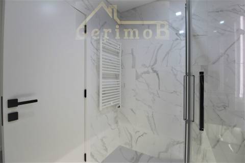 T3+1 novo, em 2° piso com elevador no Montijo