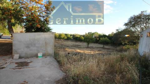 Moradia com negócio de restauração