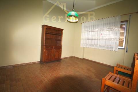 Moradia em Banda T6 Venda em Amora,Seixal