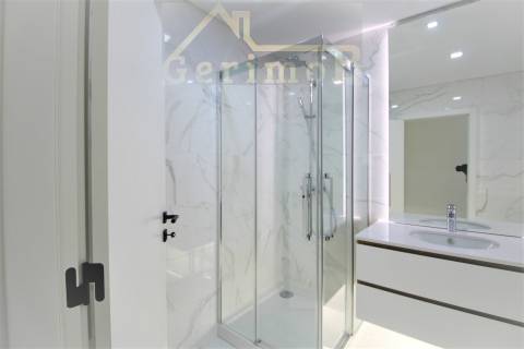 T3 novo com parqueamento a 30 kms de Lisboa